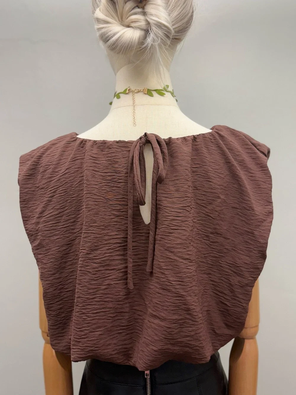 Flower & Feather Brown Bubble Hem Crop Top Size S NWT